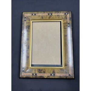 Wood Picture Frame W/ Inlay Accent  3.5"x 5"